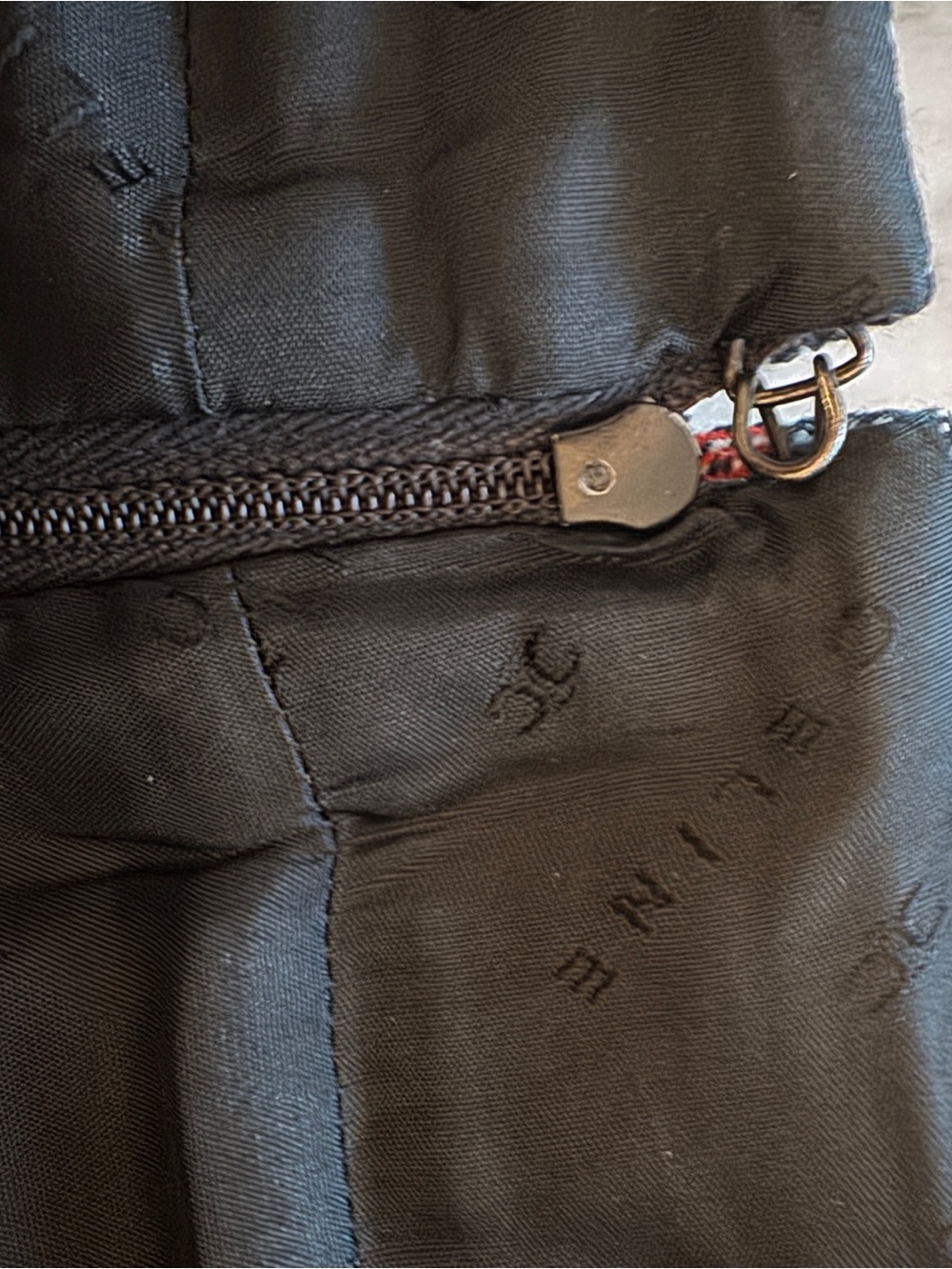 Celine Paris Vintage Wool Plaid Pleated Skirt w/ Tortoise Gold Hardware Size 42 - Picture 10 of 12